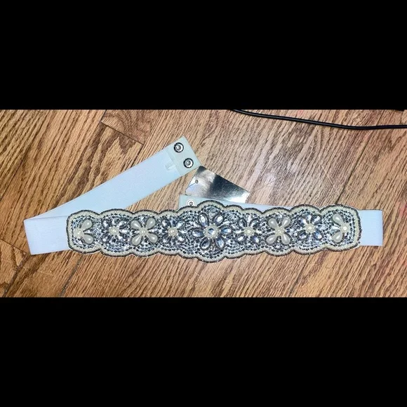 Torrid rhinestone pearl beaded bridal belt nwt - Picture 3 of 4